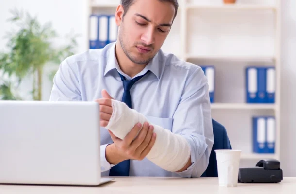 Symptoms of Work-Related Injuries Symptoms of Work-Related Injuries